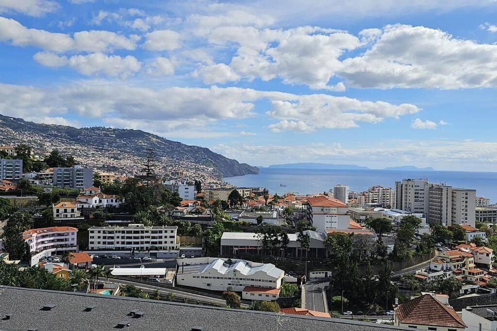 Vista Mar - Ac, Parking And Pool Daire Funchal Dış mekan fotoğraf